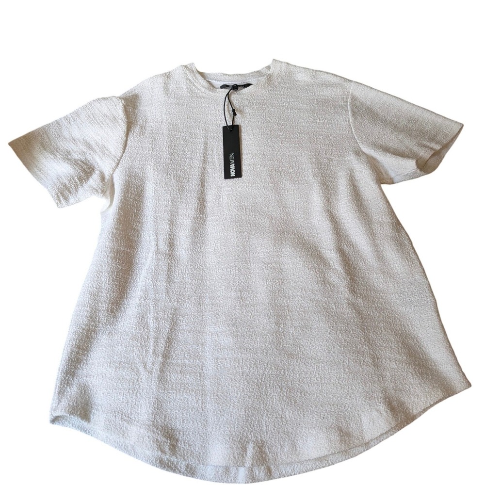NWT NOVAMEN Textured Scallop Hem T-Shirt Mens M White Boxy Fit